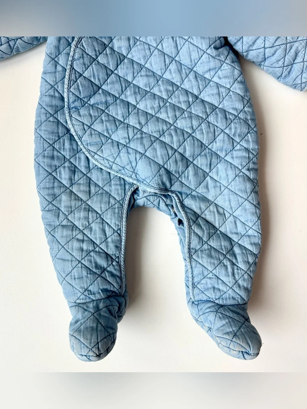 Baby GAP 6-12 Months Quilted Chambray Bunting One Piece  Babies Snowsuit Blue